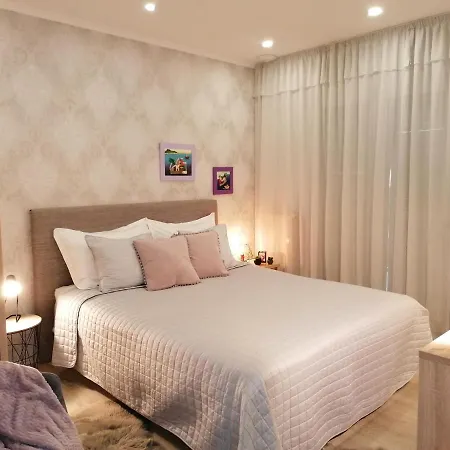 Iris Apartment Hvar Town