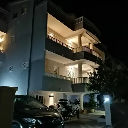 Iris Apartman Hvar Town