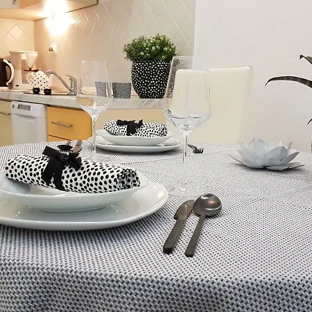 Iris Apartman Hvar Town